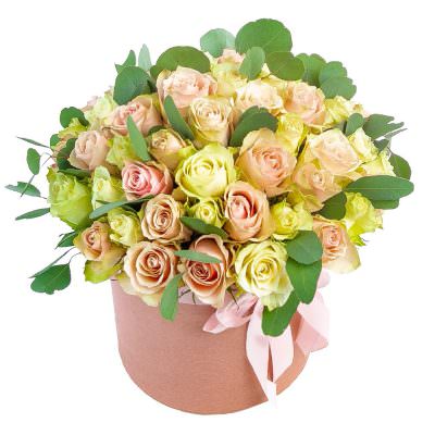 Шляпная коробочка с цветами «Тепло весны»