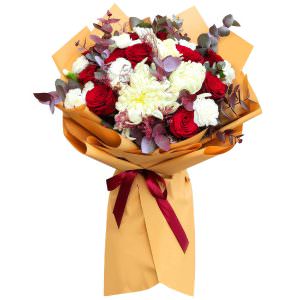 Праздничный букет «Красное очарование»