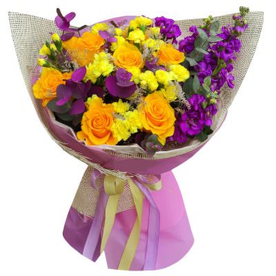 Дизайнерский букет живых цветов «Цветочная серенада»