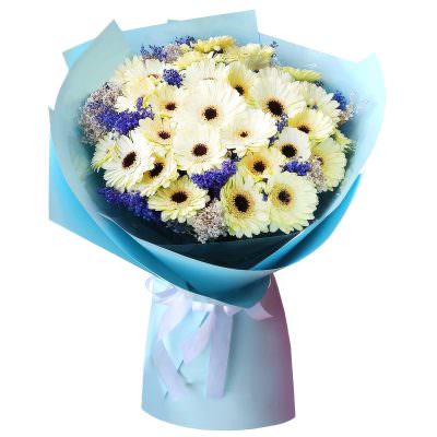 Букет из белых гербер «Зимний блеск»