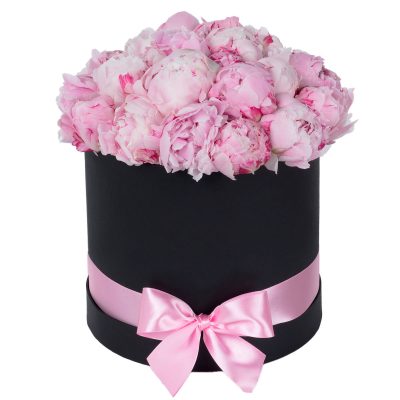 Шляпная коробка с пионами «Восторг нежности»